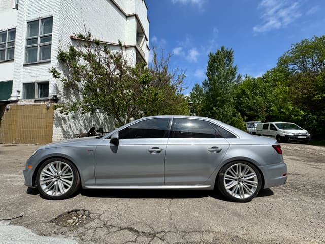 AUDI A4 PREMIUM PLUS 2018 - 4