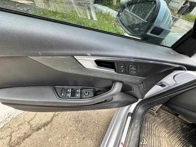 AUDI A4 PREMIUM PLUS 2018 - 13