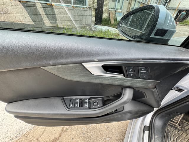AUDI A4 PREMIUM PLUS 2018 - 14