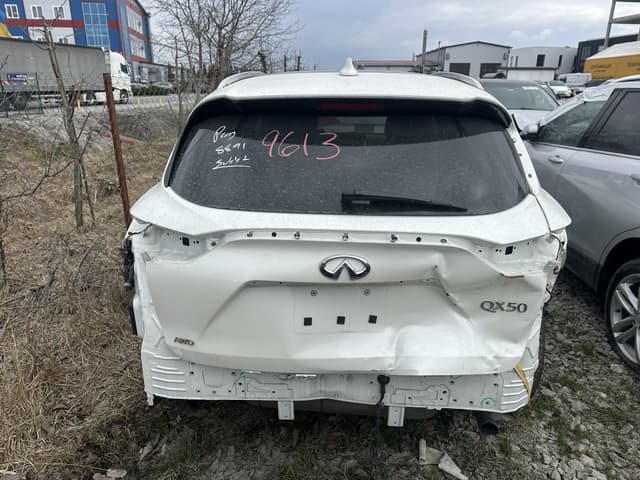 INFINITI QX50 ESSENTIAL 2021 - 4