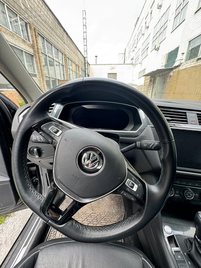 VOLKSWAGEN TIGUAN SEL PREMIUM 2018 - 11