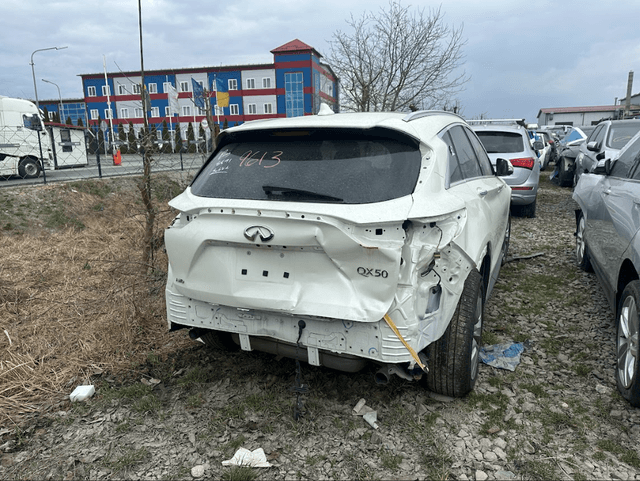 INFINITI QX50 ESSENTIAL 2021 - 11