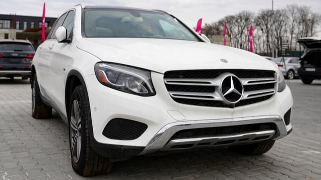 MERCEDES-BENZ GLC 350E 2019 - 3