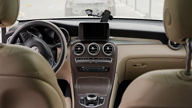 MERCEDES-BENZ GLC 350E 2019 - 6