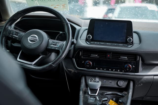 NISSAN ROGUE SV 2021 - 14