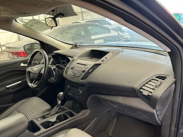 FORD Escape 2018 - 18