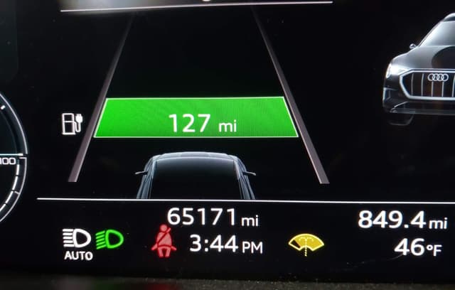 AUDI E-TRON PREMIUM PLUS 2021 - 14