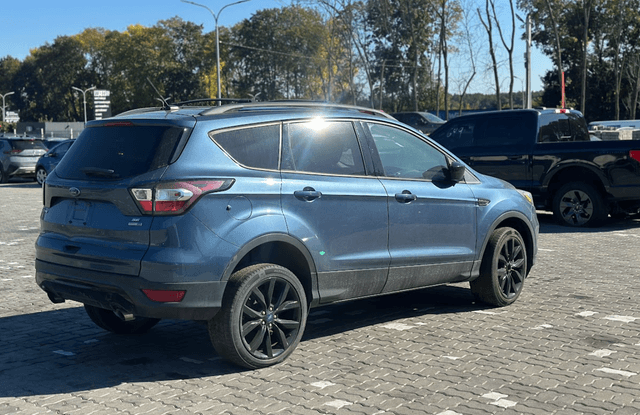 FORD Escape 2018 - 10