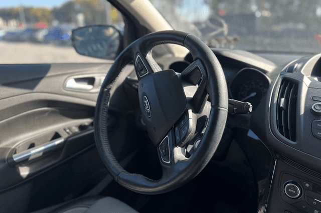 FORD Escape 2018 - 17